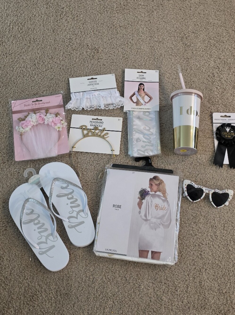Lot of NEW Bride To Be Items !!!